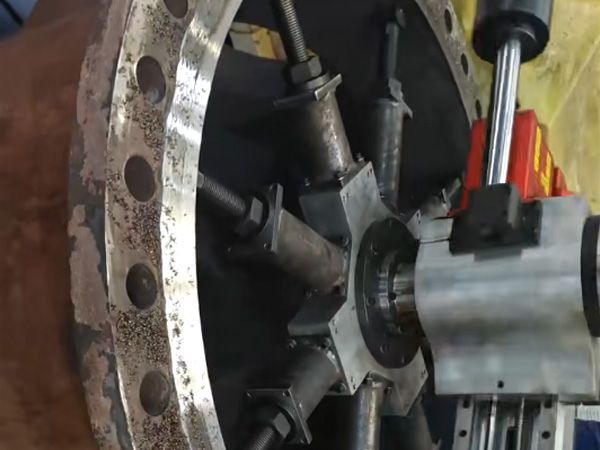 国能荥阳电厂法兰密封面在线加工视频（11.7）